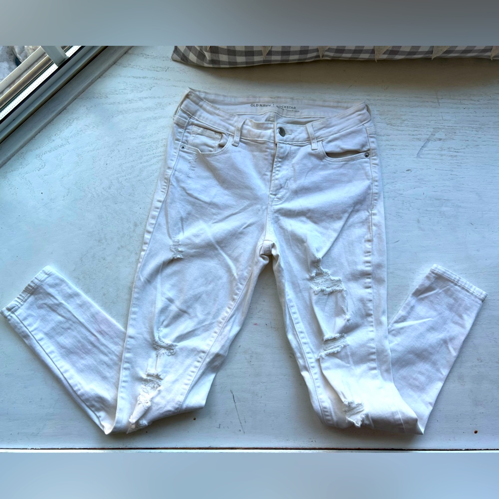 Old Navy Rockstar distressed white skinny jeans